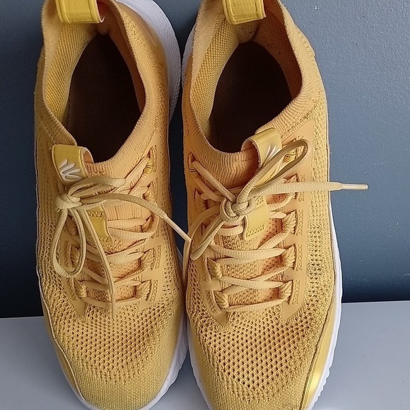 Under Armour Curry 8 Flow Yellow Men's Basketball Shoes Size [Insert Size Here] - Picture 4 of 6